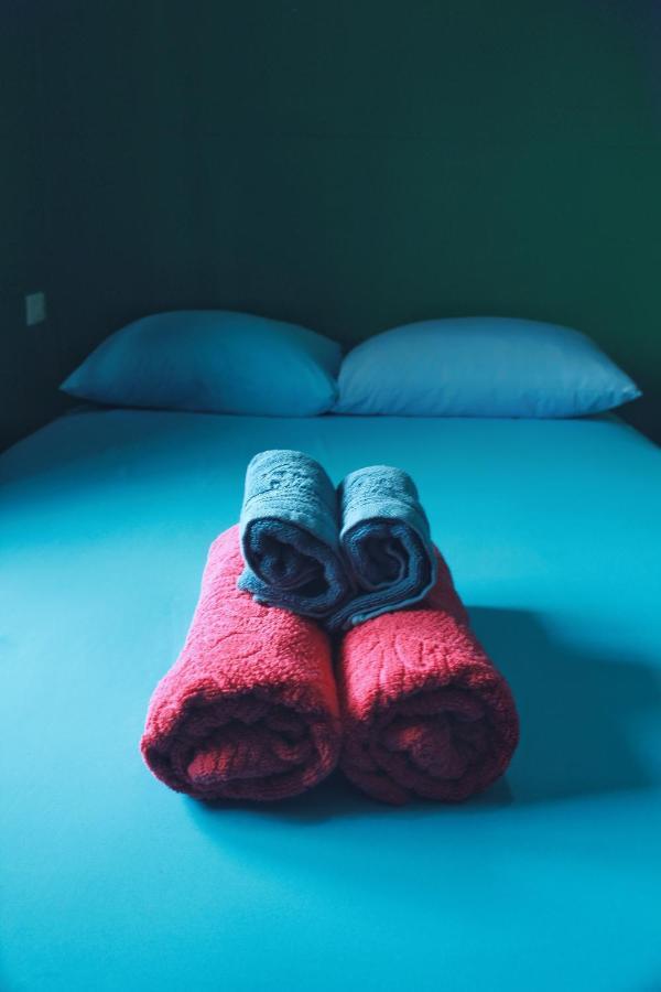 Twin Fin Hostels Bocas Town Bagian luar foto